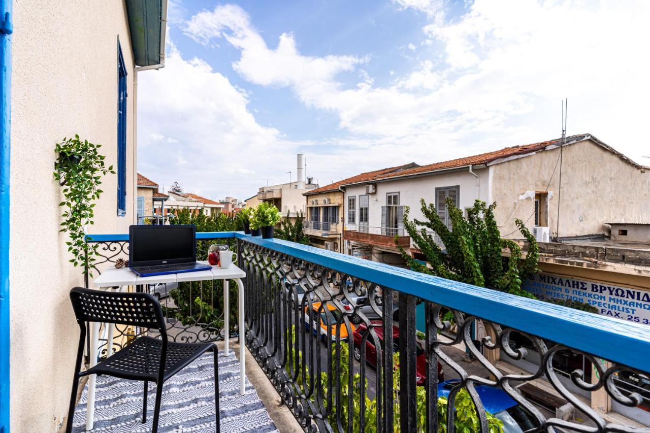 Bee Hostel Limassol Exterior photo